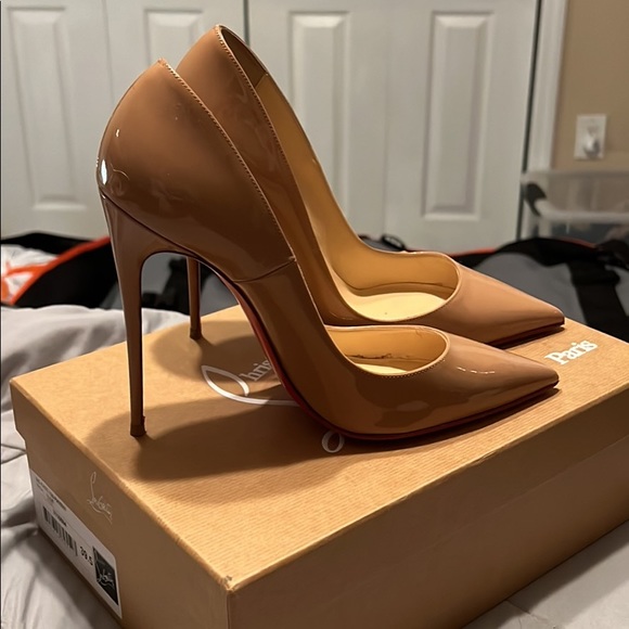 Christian Louboutin So Kate 120 in Nude sz 39.5 - Picture 1 of 5